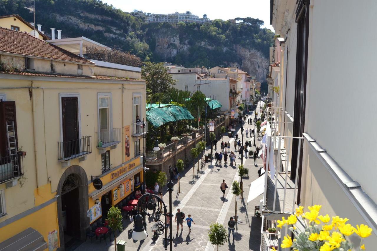 La Piccola Sorrento Hotel Exterior foto